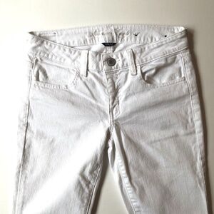American Eagle White Stretch Jeans